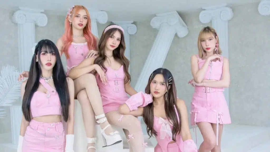 GirlsGroub - ชุมชนออนไลน์สำหรับผู้หญิง